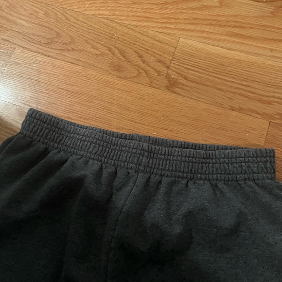 Boy’s sweatpants - Picture 3 of 6